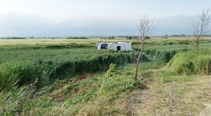 Bursa'da servis minibüsü devrildi! Çok sayıda yaralı var
