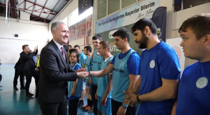 İnegöl engel tanımadı