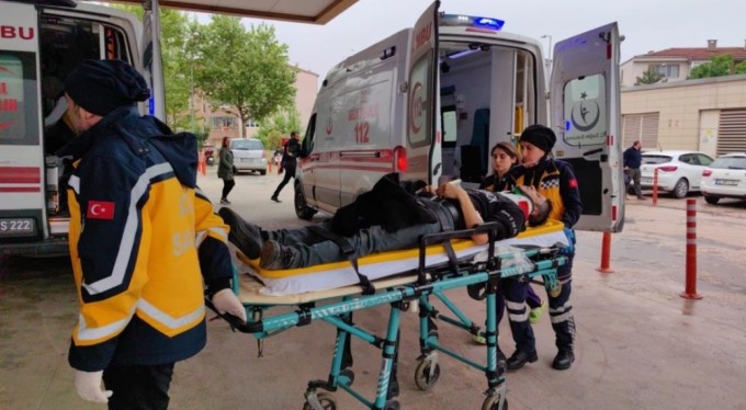 Çanak anten takarken ölümden döndü