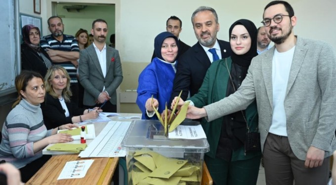 Alinur Aktaş: "Vatandaşın kararı başımızın üstünde"