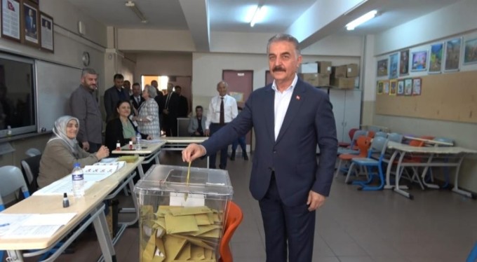 MHP Genel Sekreteri Büyükataman oyunu Bursa'da kullandı