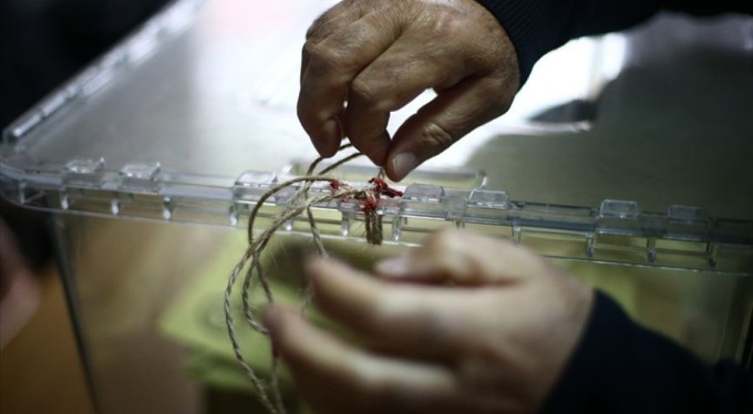 Sandıklar kapandı! Türkiye nefesini tuttu sonuçları bekliyor