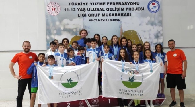 Osmangazili kulaçlar Bursa'ya damga vurdu