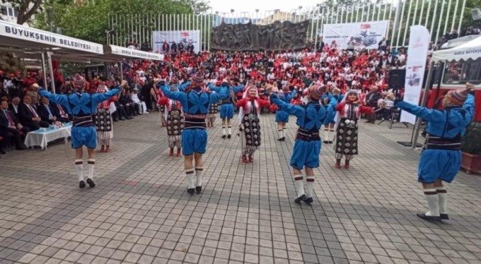 19 Mayıs Bursa'da coşkuyla kutlandı