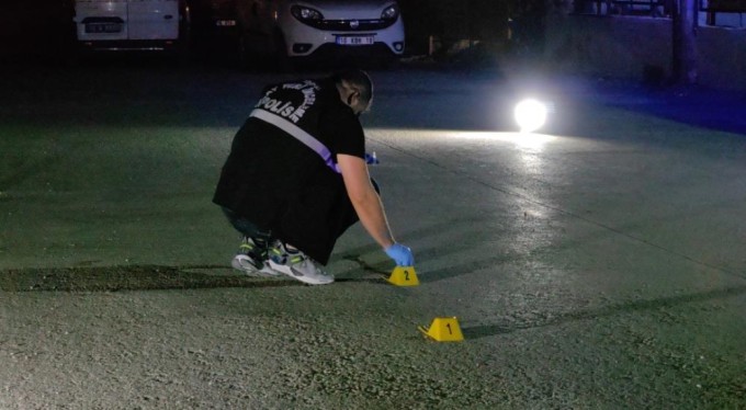 Bursa'da restoranda silahlı kavga! Yararlılar var