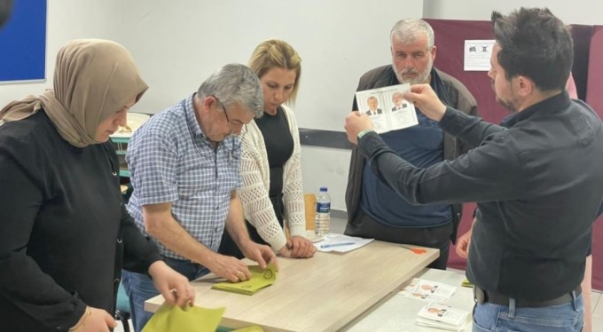 Bursa'da Cumhurbaşkanlığı için sandıklar açılmaya başlandı!