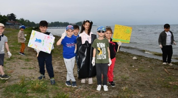 İznik'te miniklerden çevre farkındalığı