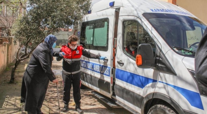 Hasta nakil aracı ile ihtiyaç sahiplerine kesintisiz hizmet