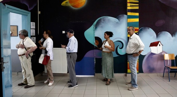 Yunanistan'da halk 2'nci kez sandık başında