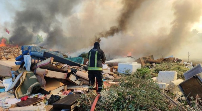 Bursa'da ralli pisti, atlan molozlardan dolayı alev aldı!