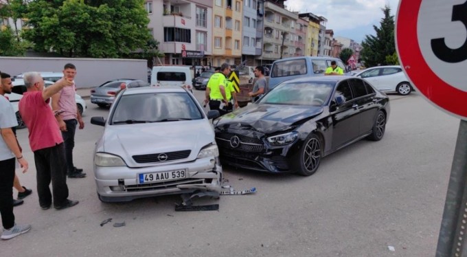 Bursa'da İnegölspor Başkanı Osman Sevim kaza yaptı!
