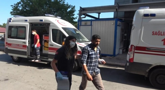 Bursa'da acemi kasaplar acile akın etti! Kadınlar eşlerine taş çıkardı