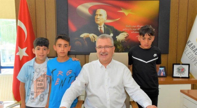 Karacabey'de belediye bayramlaşmaları halk buluşmasına döndü