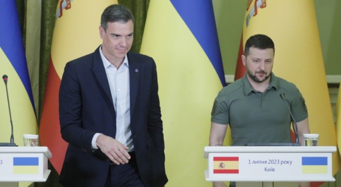 Zelenskiy: 'Rusya, Zaporijya Nükleer Santrali'nde yerel bir patlama yapabilmek için teknik olarak hazır'