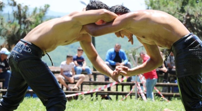 Kabulbaba'da zafer Şimşek'in... Ağa ise 3. kez Niyazi Dal oldu