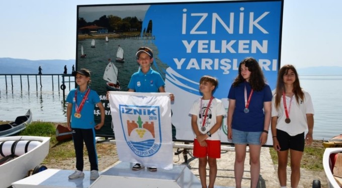 İznik Gölü'nde madalyalar sahiplerini buldu