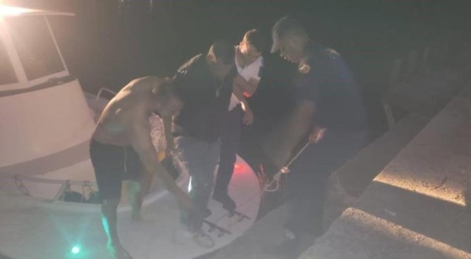 Bursa'da tekne alabora oldu! Ölümden döndüler