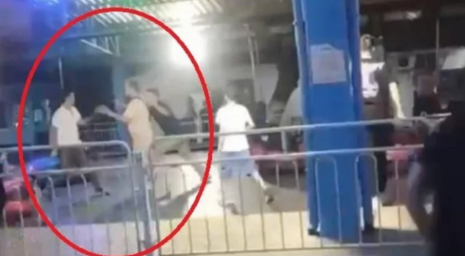 Bursa'da lunaparkta tekme tokat kavga! Pisti boks ringine çevirdiler