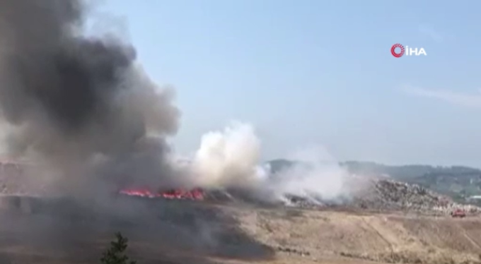 Bursa Şehir çöplüğünde yangın! Çok sayıda ekip olay yerinde