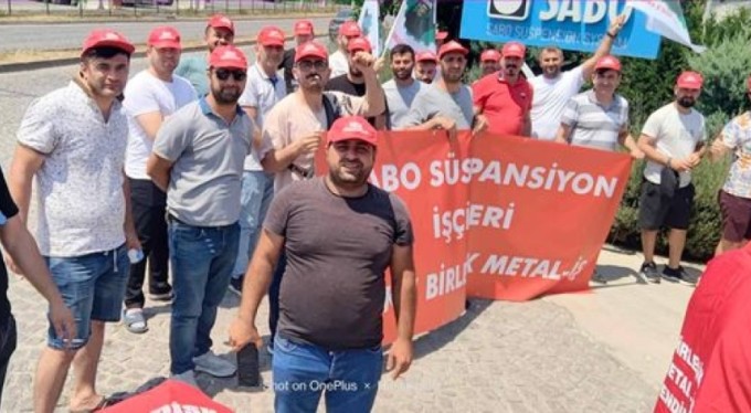 Bursa'daki fabrikada eylem! Haksız yere işten çıkarıldılar