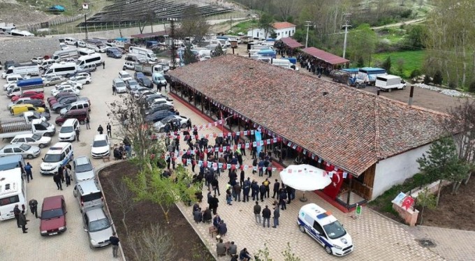 Bursa'da bu ilçeye kavurma yemek için nüfusunun 7 katı misafir geliyor!