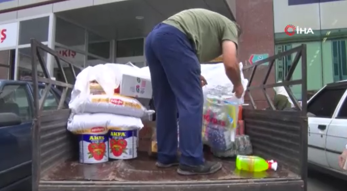 Hijyen ürünlerindeki verginin artmasıyla vatandaşlar marketlere akın etti!