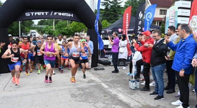 Kazancı'da dostluk için koştular