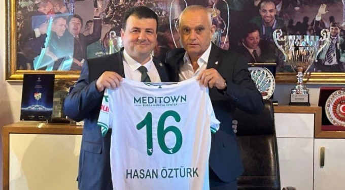 Milletvekili Hasan Öztürk, Bursaspor'a 50 bin TL bağışta bulundu