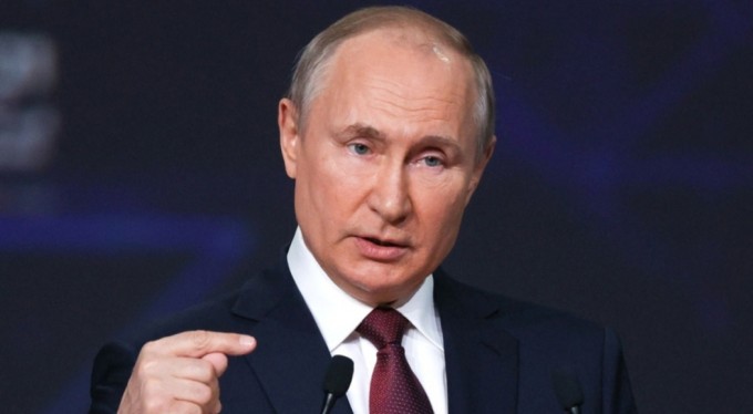 Putin: 'Bize verilen vaatler yerine getirilmezse tahıl anlaşmasını askıya alabiliriz'
