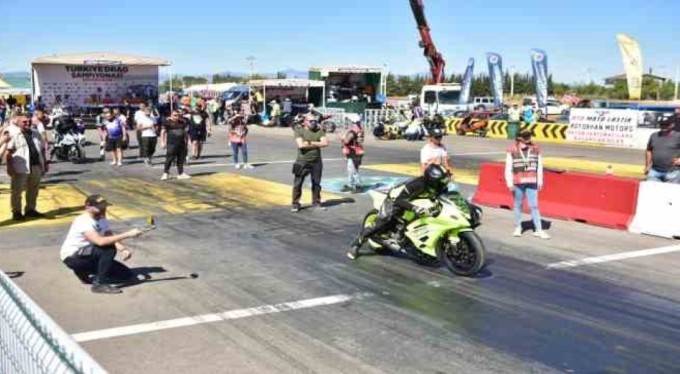 Türkiye Drag Şampiyonası Kepez'de düzenlenecek