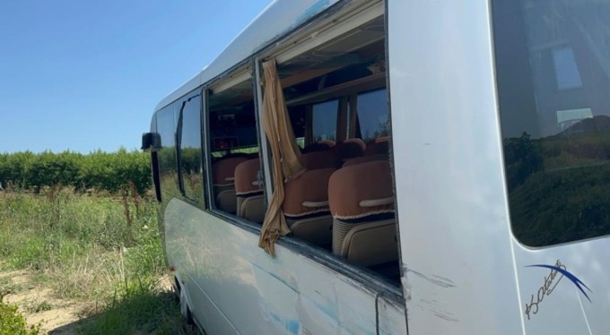 Bursa'da tır ile turist taşıyan yolcu minibüsü çarpıştı! çok sayıda yaralı var