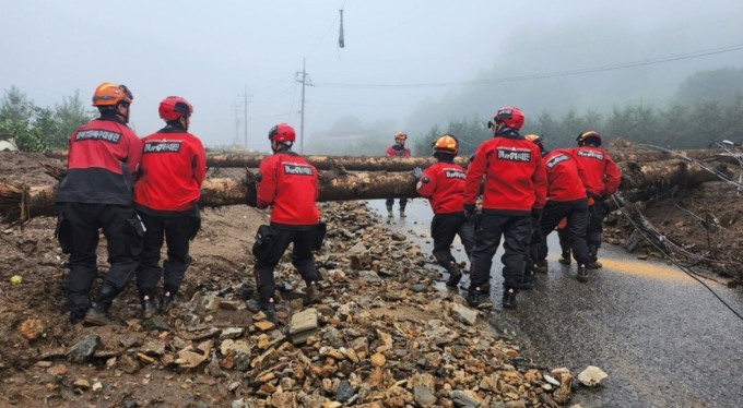 Güney Kore'de sel ve toprak kayması: 37 ölü