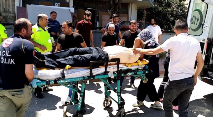 Bursa'da otomobiller kafa kafaya çarpıştı! 1 yaralı var