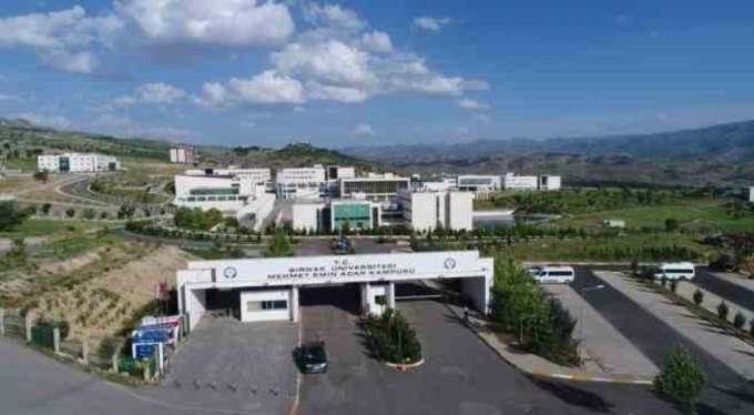 FETÖ'cü akademisyenin işine son verildi