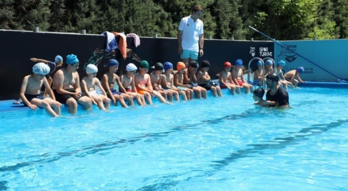 Yaz spor okullarında 2600 öğrenci eğitim alıyor