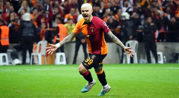 Erden Timur'dan Icardi açıklaması!