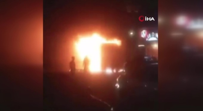 Meksika'da bara molotof kokteylli saldırı: 11 ölü