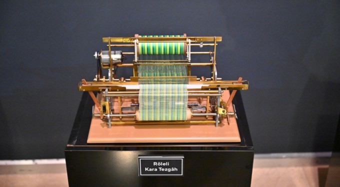 Dünyanın en küçük dokuma tezgahları Bursa'da