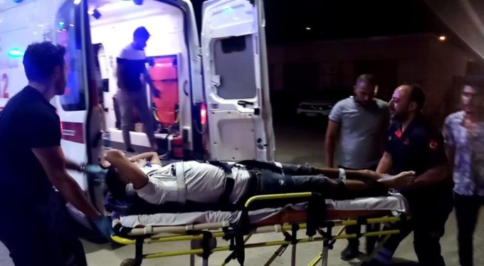 Bursa'da scooter ile köpekten kaçan kişiler kaza yapıp hastanelik oldu!