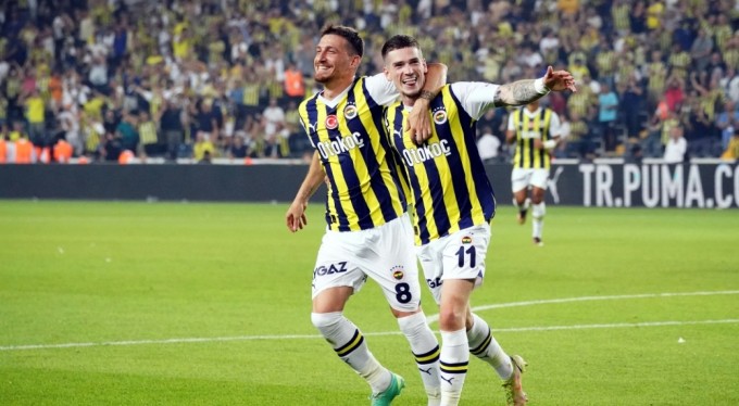 Fenerbahçe, yeni transferleriyle galibiyete uzandı