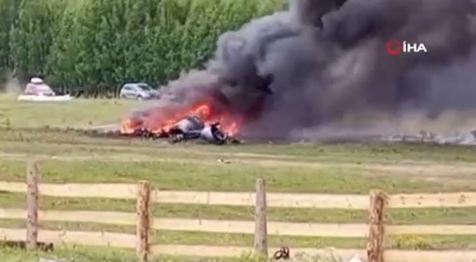 Rusya'da turistleri taşıyan helikopter elektrik kablolarına takıldı: 6 ölü