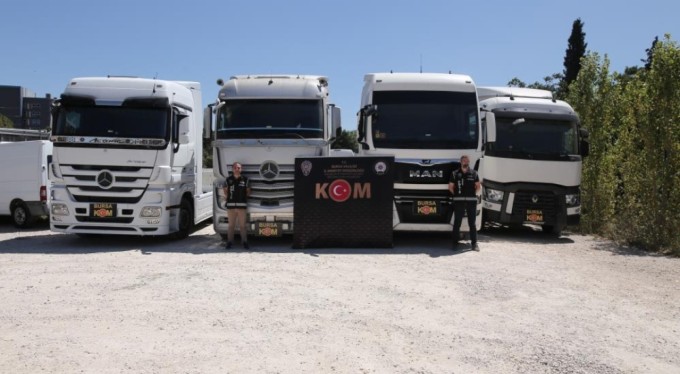 Bursa'da 100 milyonluk 'Tır'ansformers operasyonu!