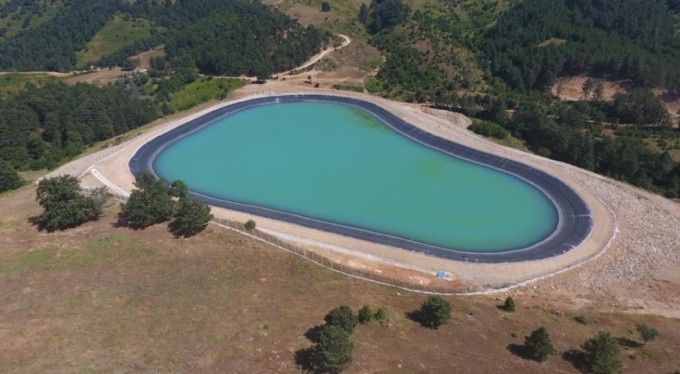 Toprak suyla buluşuyor, çiftçinin yüzü gülüyor