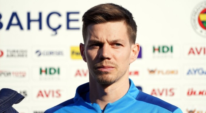 Fenerbahçe iki transferi resmen açıkladı: Miha Zajc ve Mert Müldür