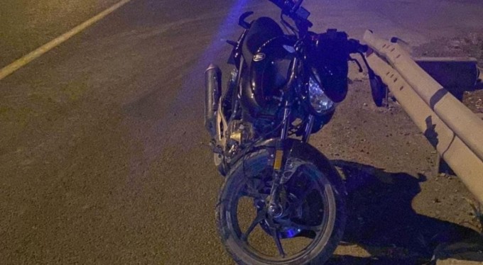 Bursa'da motosiklet devrildi: 1 ölü, 1 ağır yaralı