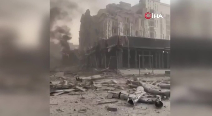 Rusya'dan yerleşim bölgesine füze saldırısı: 5 ölü, 31 yaralı