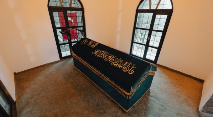 İnegöl ücretsiz Turgut Alp türbe gezisi düzenliyor