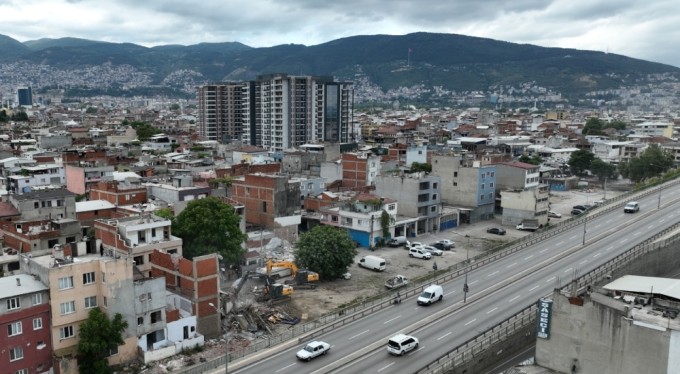 Riskli yapılar kalkıyor, vitrin yenileniyor