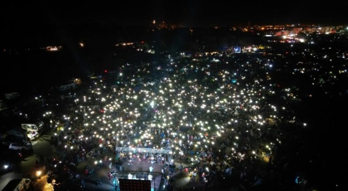 Bursa'da meteor yağmuru için binlerce kişi toplandı