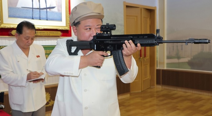 Kuzey Kore Lideri Kim'den füze üretimini artırma talimatı